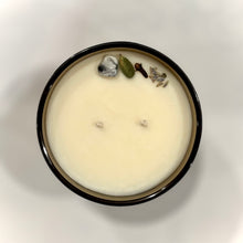 Load image into Gallery viewer, Layers Warmth Candle

